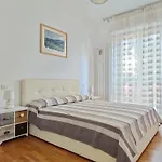 Modern Flat - Via Crimea